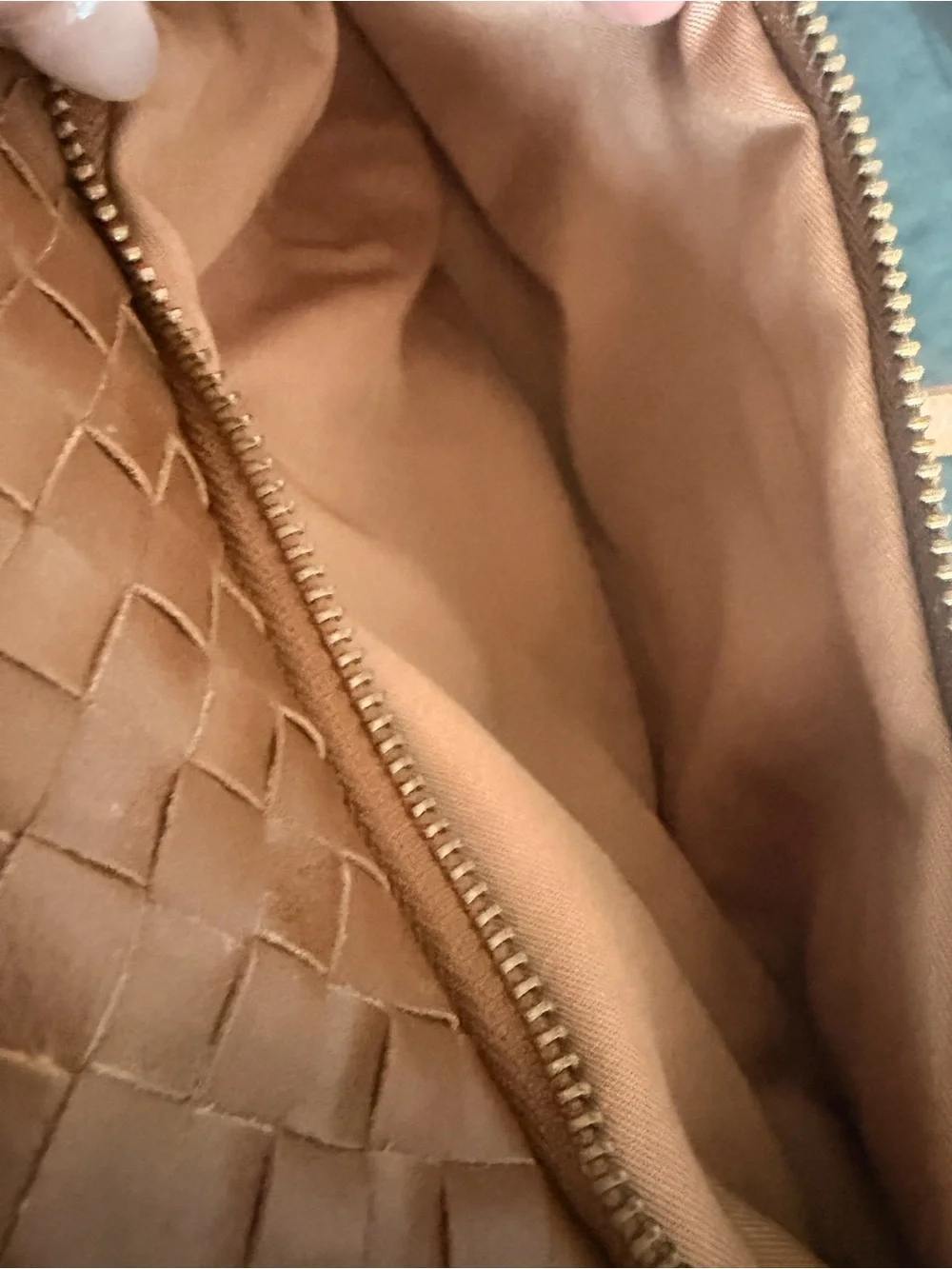 MANDRN Atlas woven crossbody